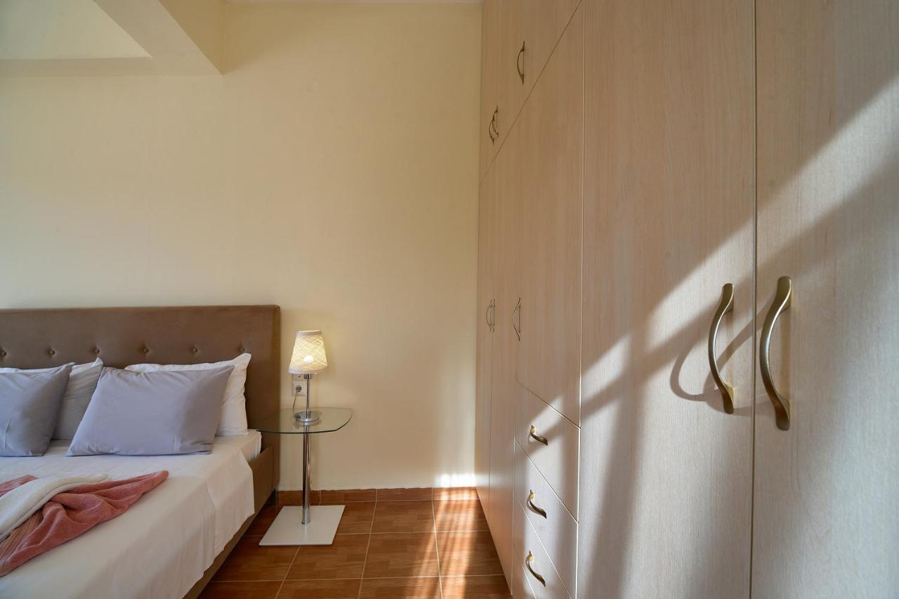 Villa Moma Palio Gerani Extérieur photo