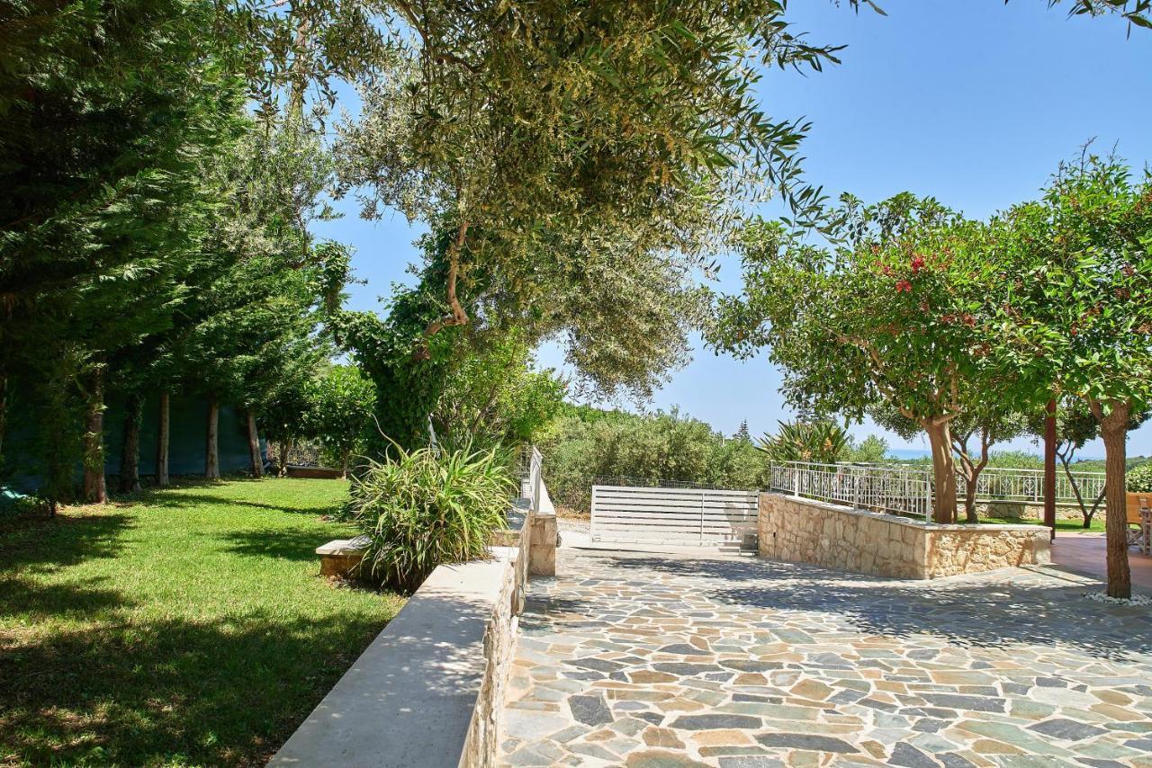 Villa Moma Palio Gerani Extérieur photo